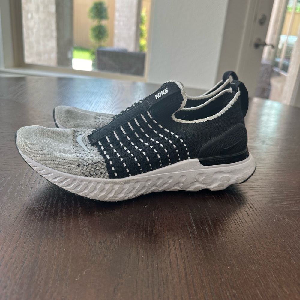 Nike phantom running shoe